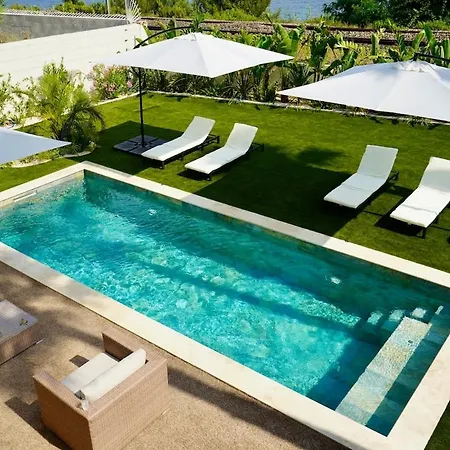 Villa Frgk Luxury Azura With Beachfront Pool For 10 People Marechal Juin Cannes