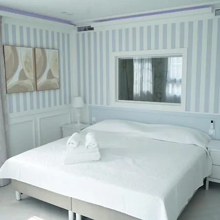 Villa Frgk Luxury Azura With Beachfront Pool For 10 People Marechal Juin Cannes